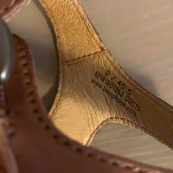 Born Brown Leather T-Strap Heels - Women’s Size 9 - Picture 7 of 9